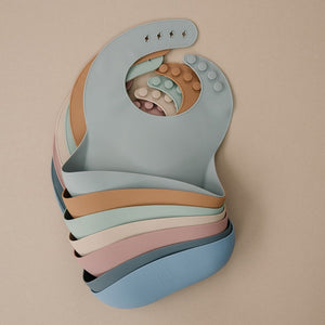 Silicone bibs Silicone bibs