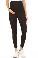 Load image into Gallery viewer, Maternity Leggings - Black
